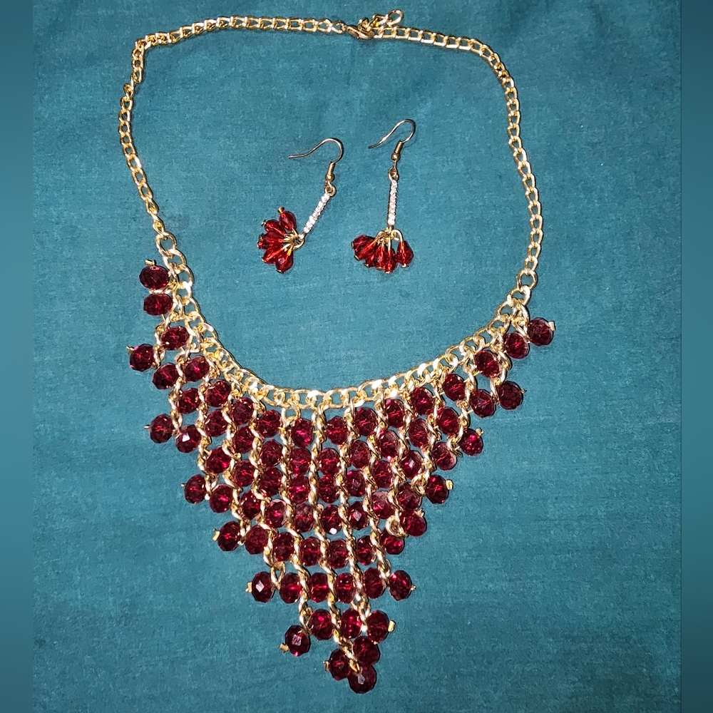 Torrid necklace and earing set